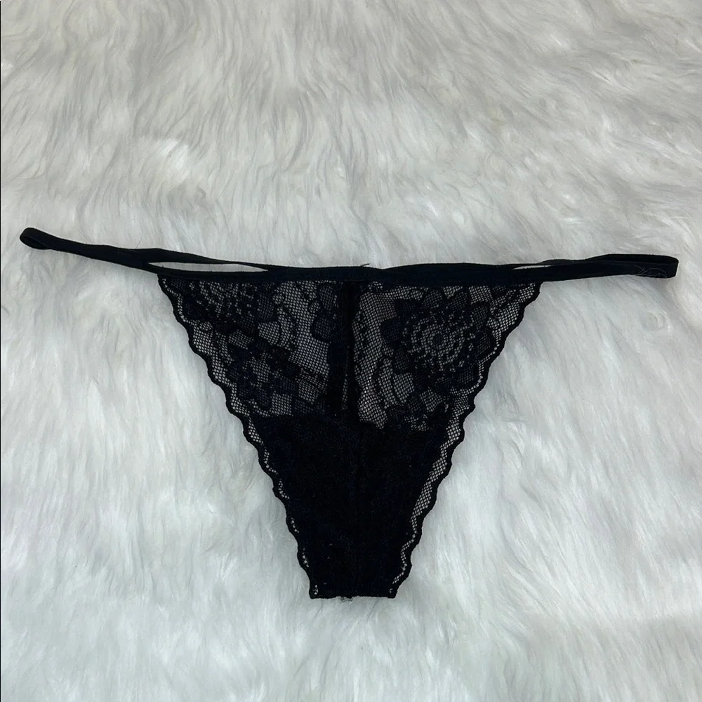 2015 PINK Victoria's Secret Extra Low Rise V String Thong Panty M